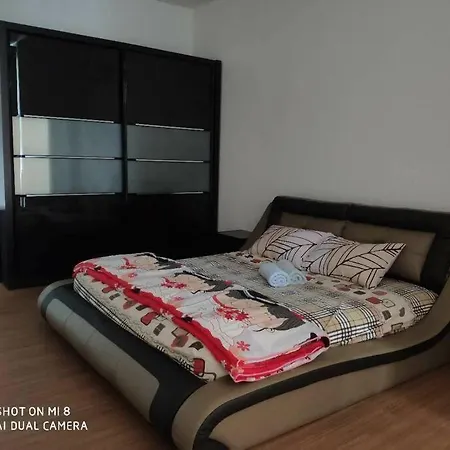 Sakura Homestay 4 Bedrooms 14Pax- Eaton Hills Padang Kerbau Miri Exterior photo