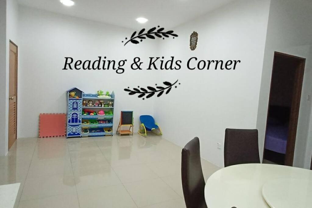 Sakura 4 Bedrooms 14pax- Eaton Hills Padang Kerbau * Miri